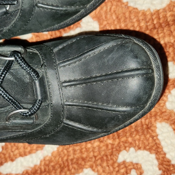 UGG Heather Women size 8 Waterproof Black Leather/Suede Boots - Picture 14 of 15